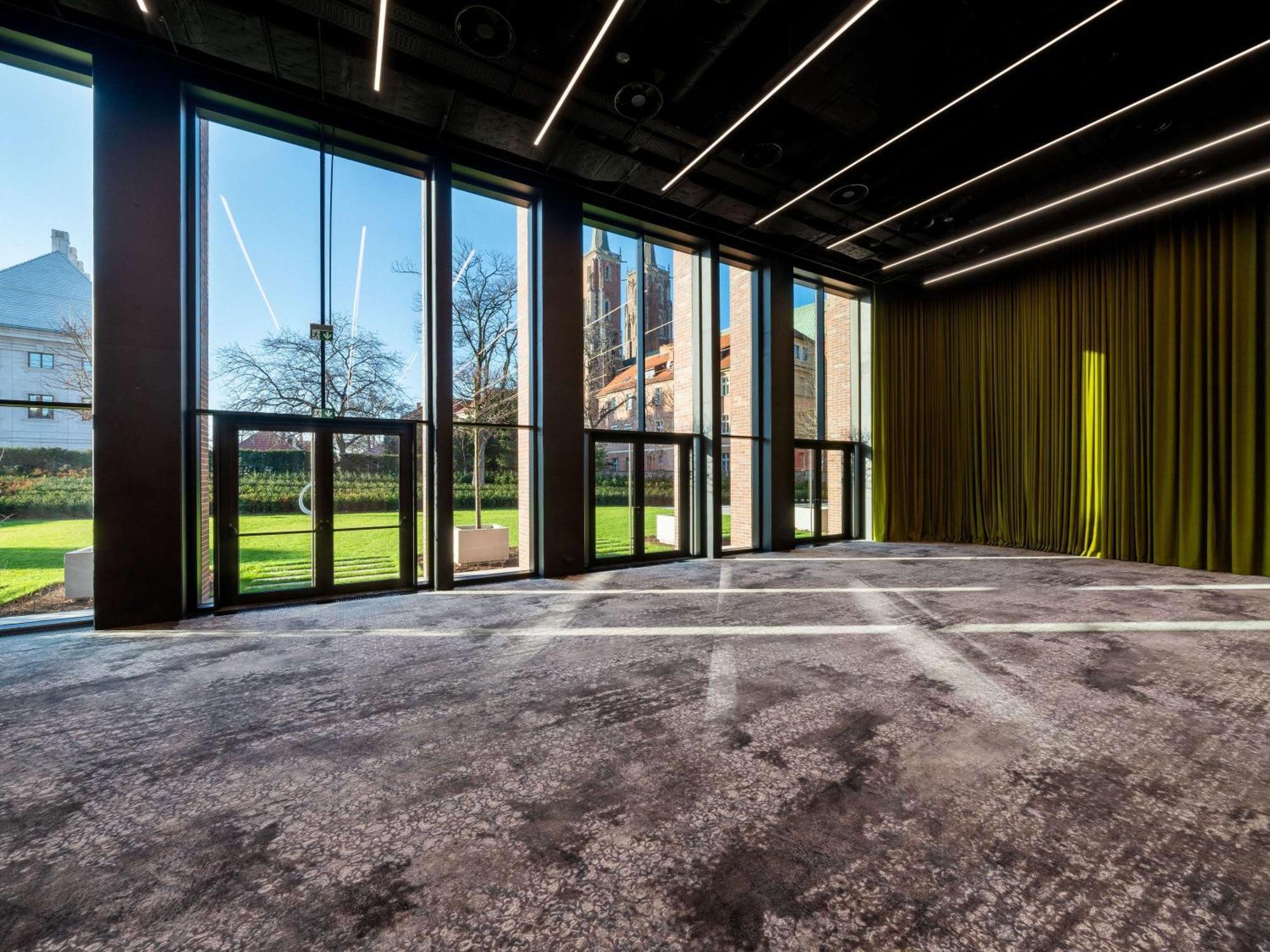 The Bridge Wroclaw - Mgallery Ngoại thất bức ảnh The interior of the new building