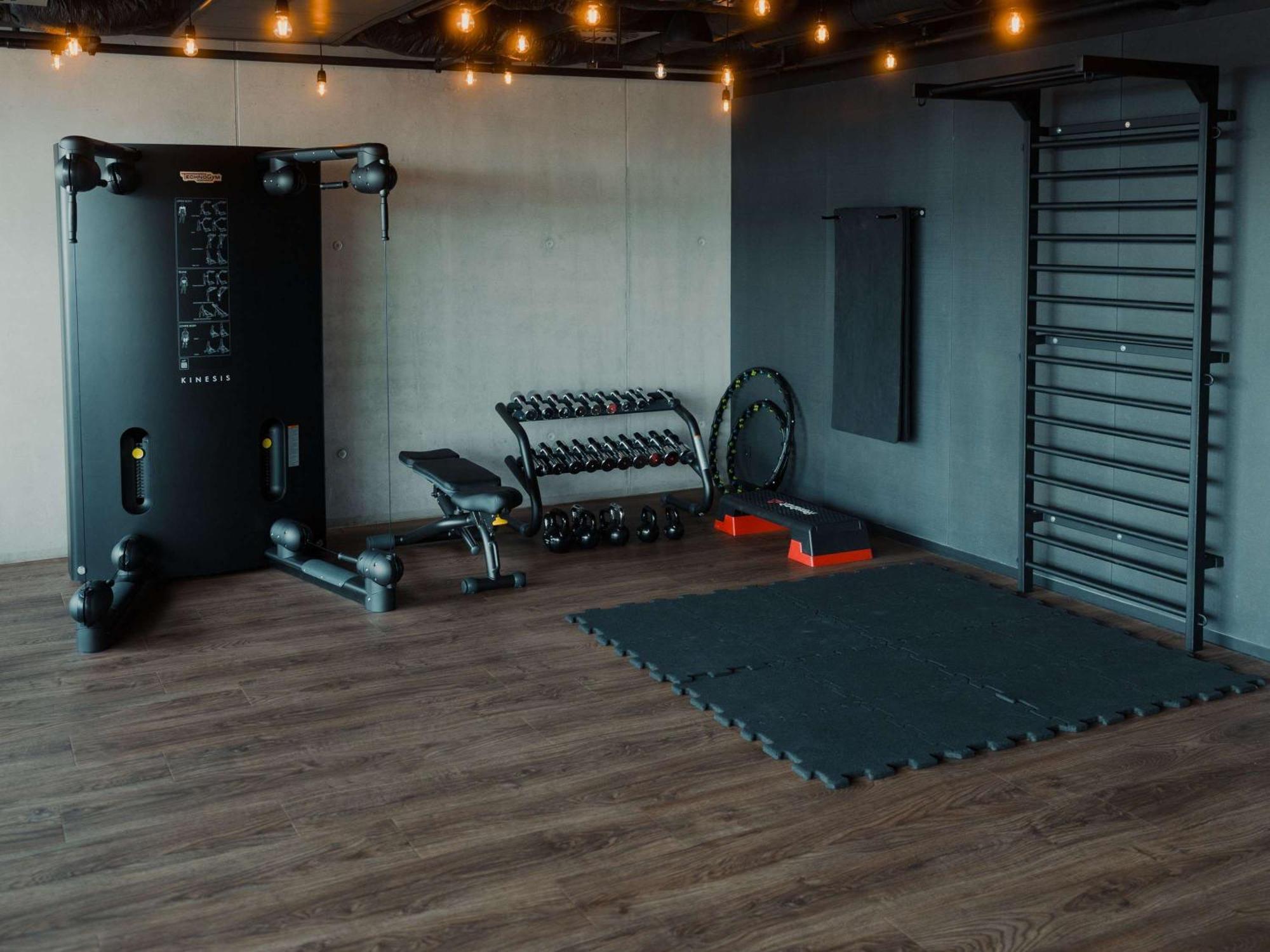 The Bridge Wroclaw - Mgallery Ngoại thất bức ảnh A gym in a private home